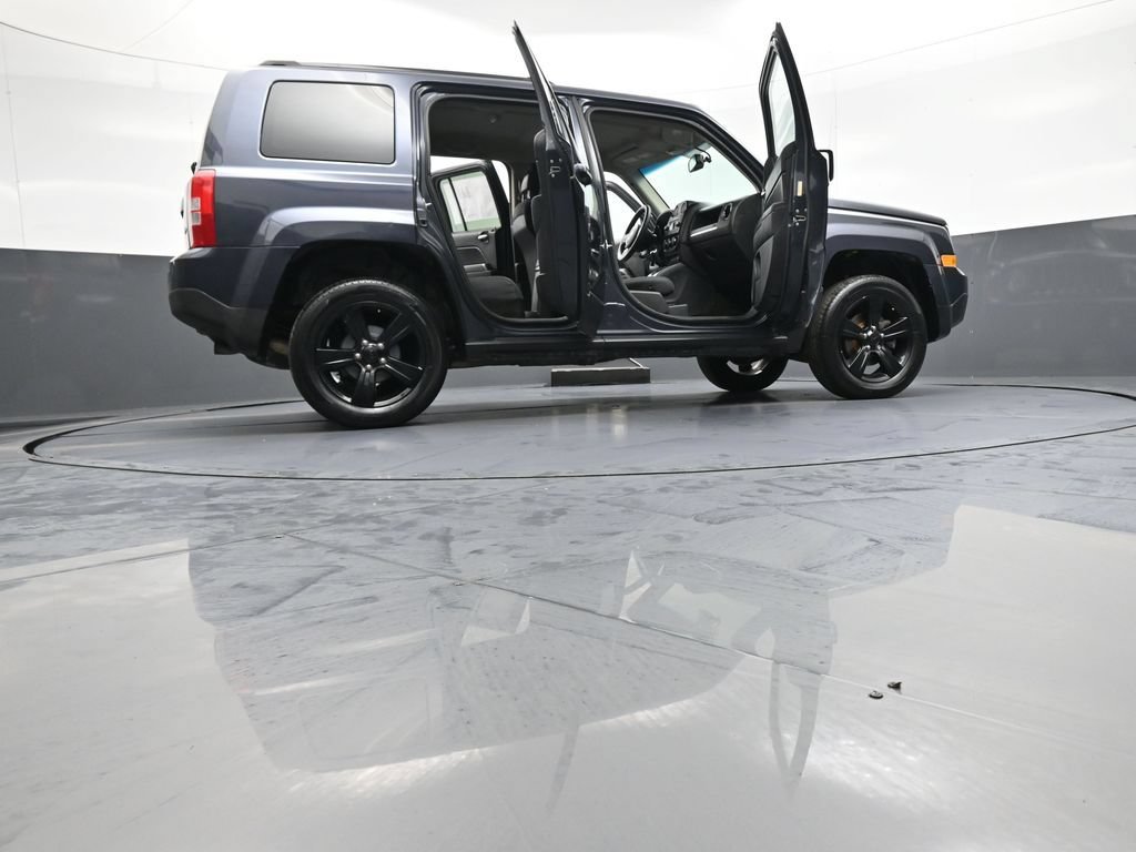 Used 2015 Jeep Patriot Sport w/ Power Value Group FWD image 47