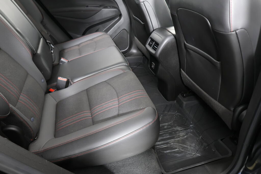 Used 2022 Chevrolet Equinox RS w/ LPO, Floor Liner Package image 23
