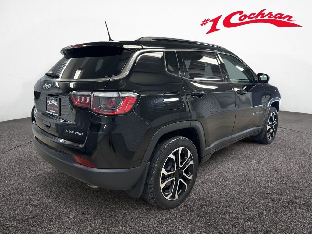 Used 2022 Jeep Compass Limited image 25