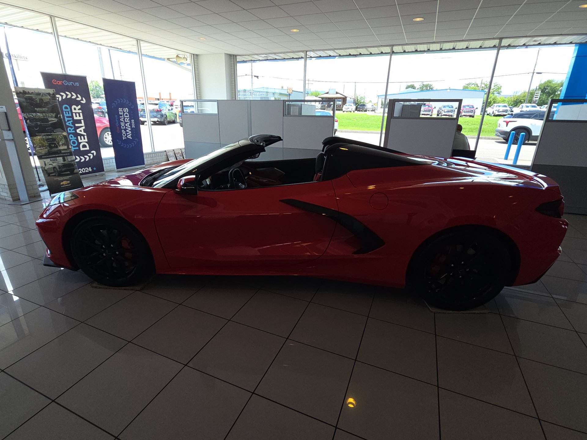 New 2027 Chevrolet Corvette Stingray Convertible w/ Z51 Performance Package RWD image 4
