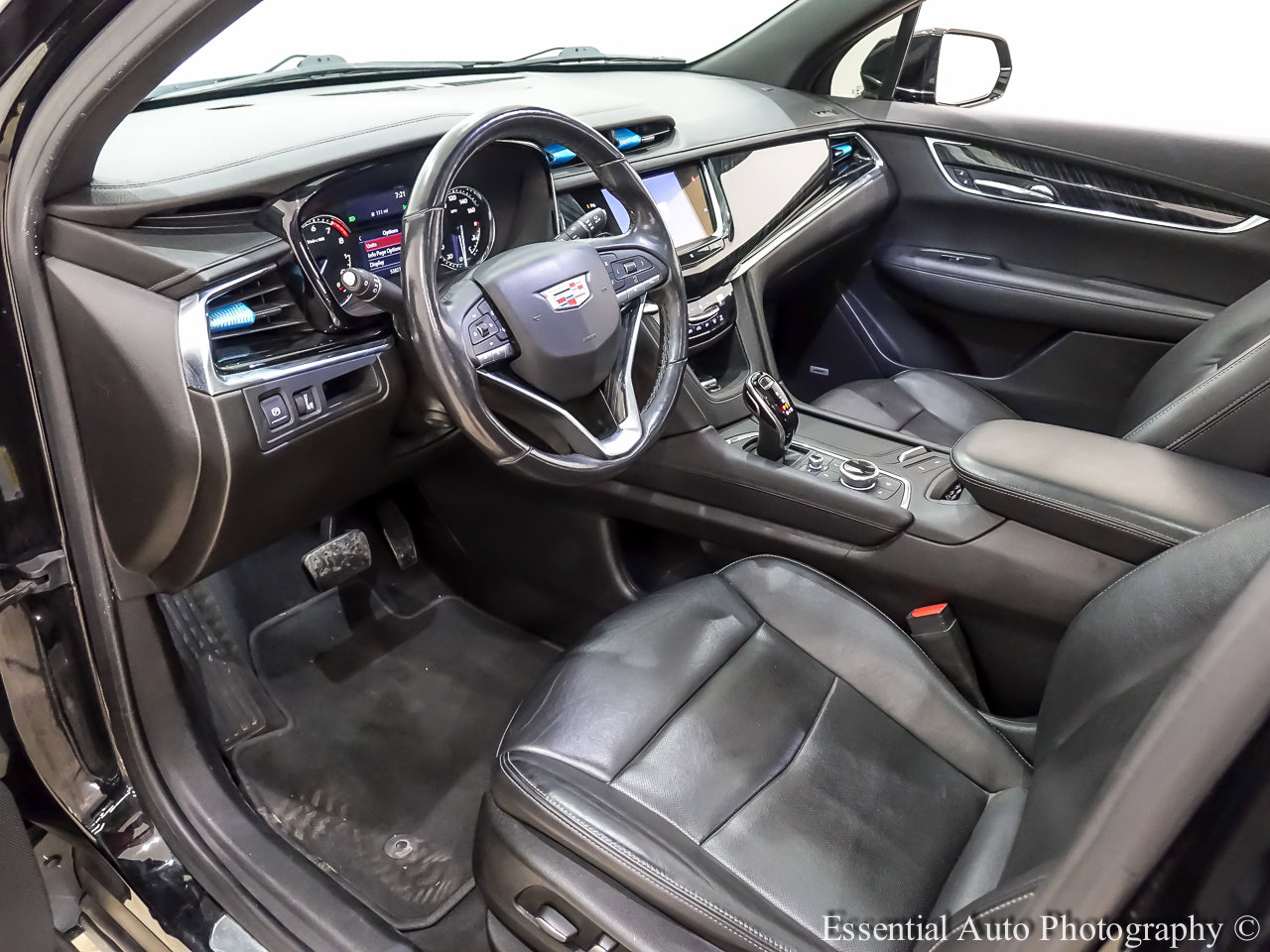 Used 2020 Cadillac XT6 Premium Luxury AWD/4WD image 13