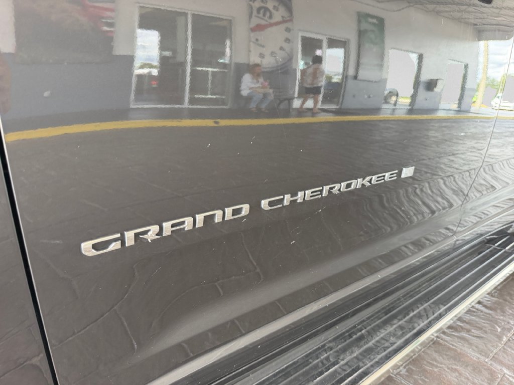Used 2022 Jeep Grand Cherokee L Overland w/ Advanced Protech Group III RWD image 31
