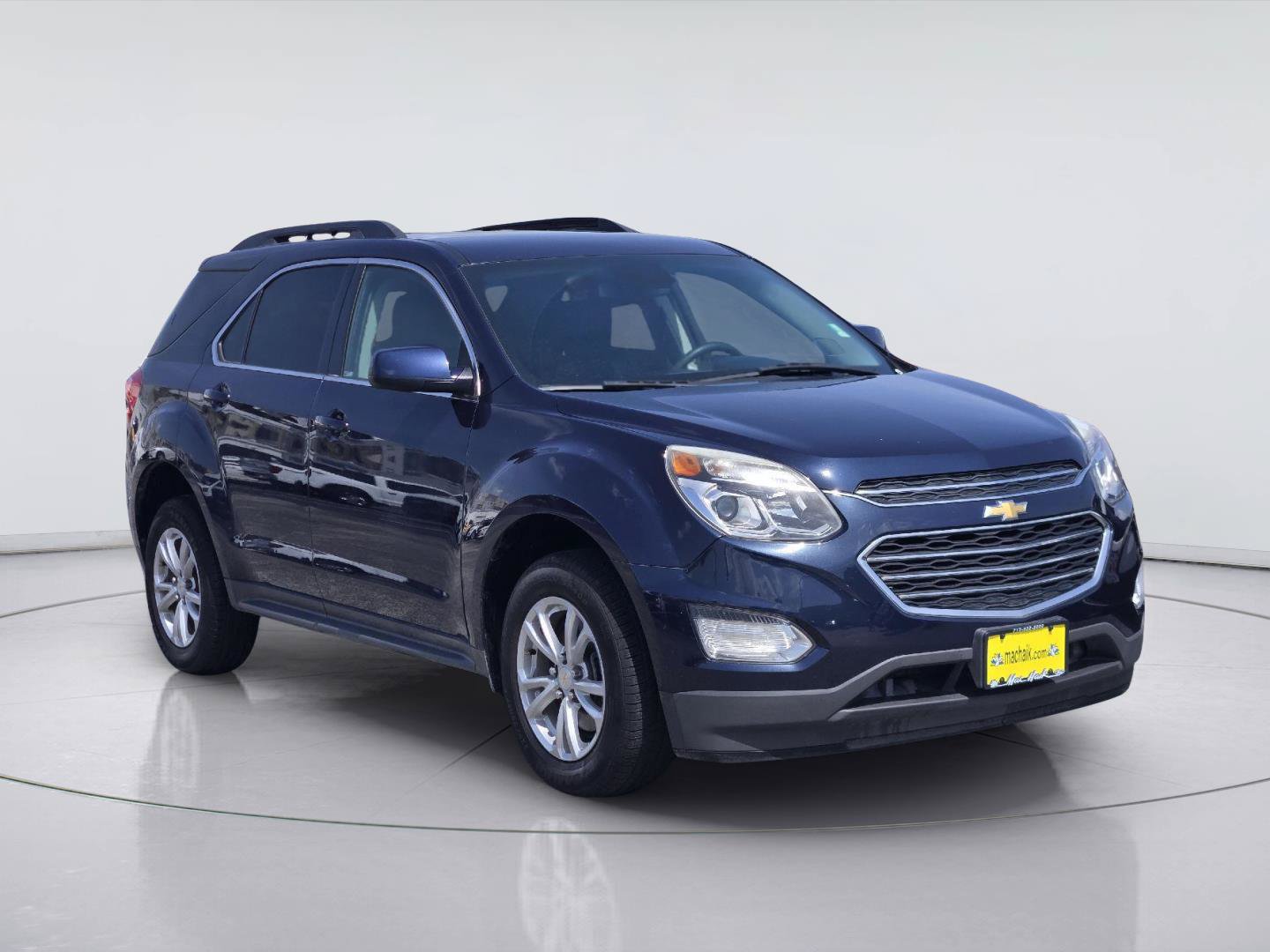 Used 2017 Chevrolet Equinox LT FWD image 3