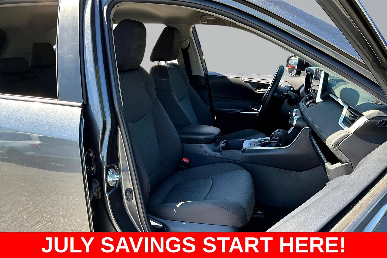 Used 2023 Toyota RAV4 XLE AWD/4WD image 38
