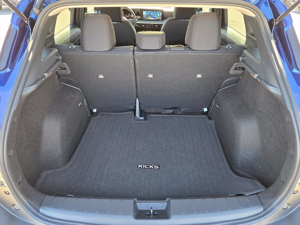New 2027 Nissan Kicks SV w/ SV Premium Package FWD image 19