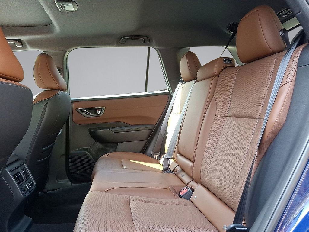 New 2026 Subaru Outback Touring AWD/4WD image 13