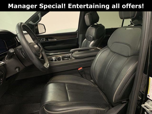 Used 2022 Jeep Grand Wagoneer Series II w/ Convenience Group III image 10