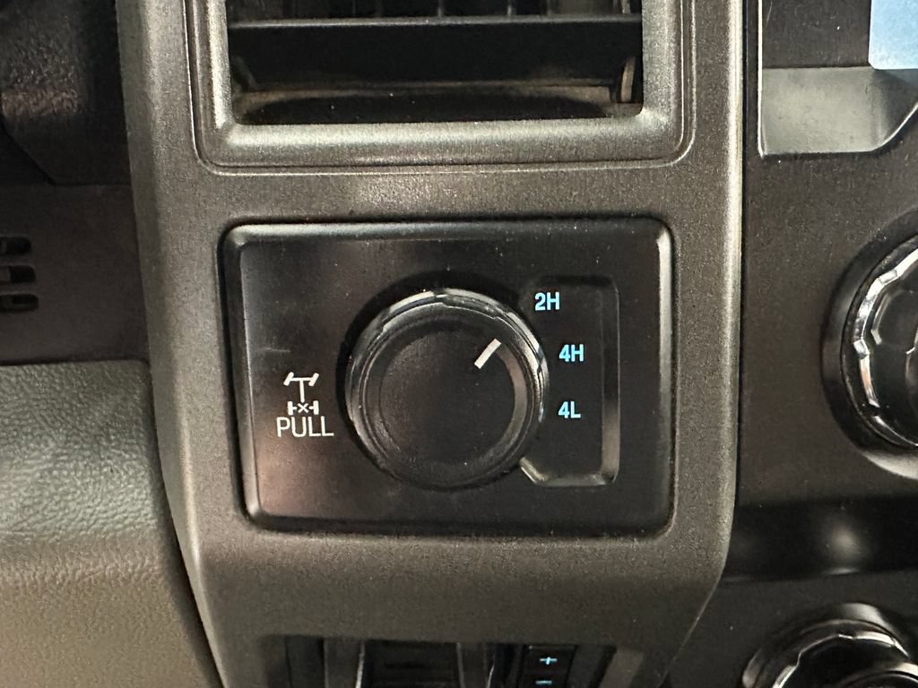 Used 2019 Ford F250 XL w/ Power Equipment Group AWD/4WD image 26