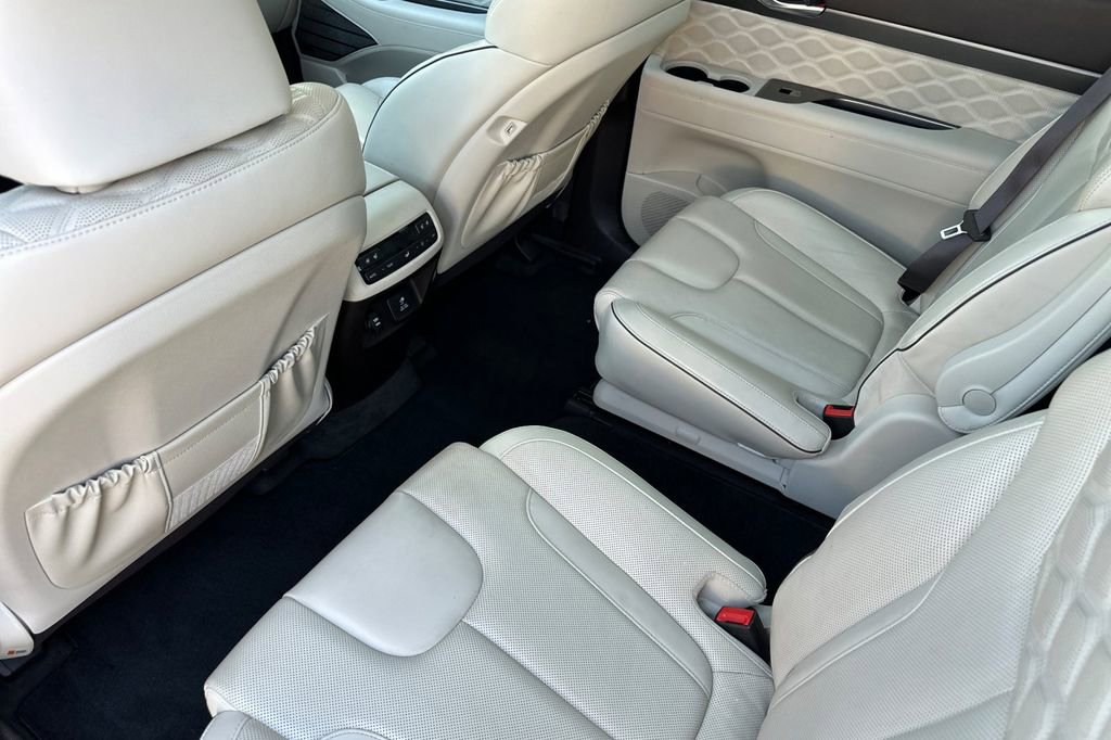 Used 2020 Hyundai Palisade Limited FWD image 12