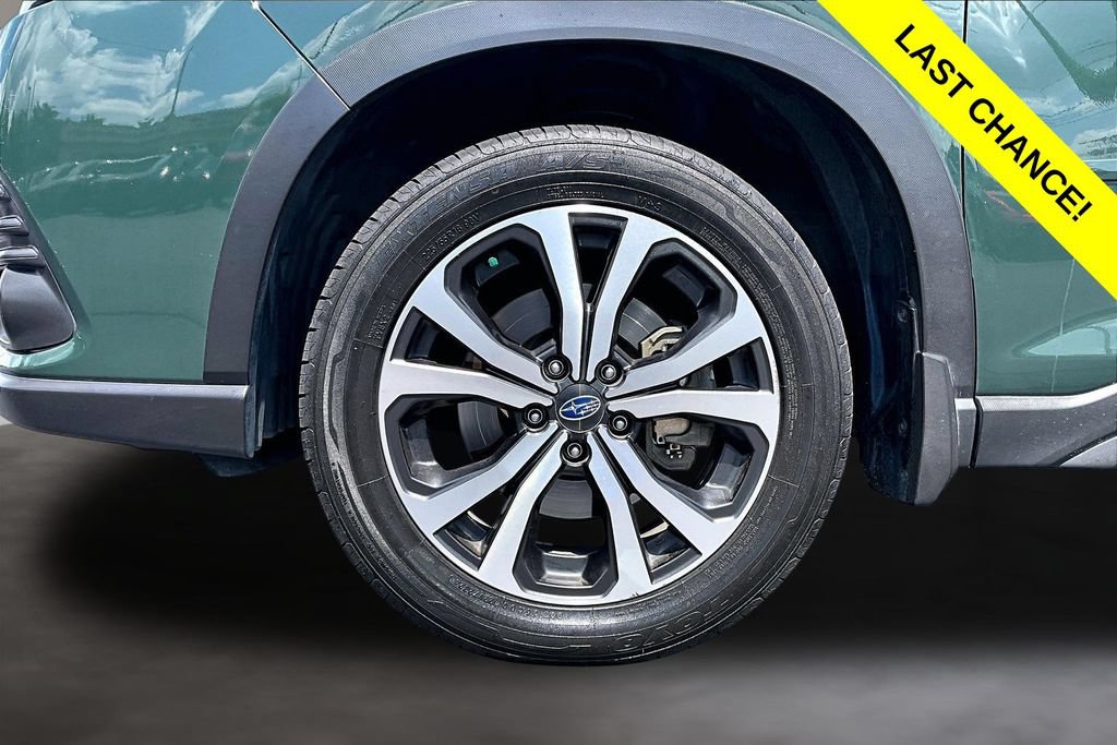 Used 2023 Subaru Forester Limited AWD/4WD image 9