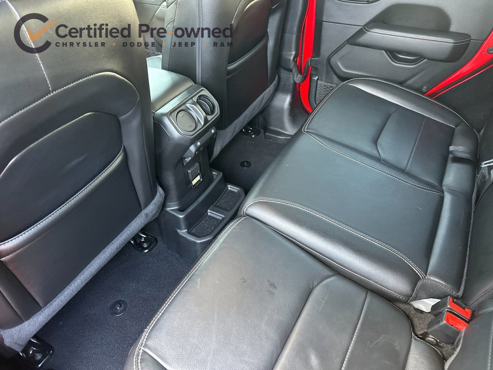 Used 2021 Jeep Wrangler Unlimited Sahara w/ Cold Weather Group image 13