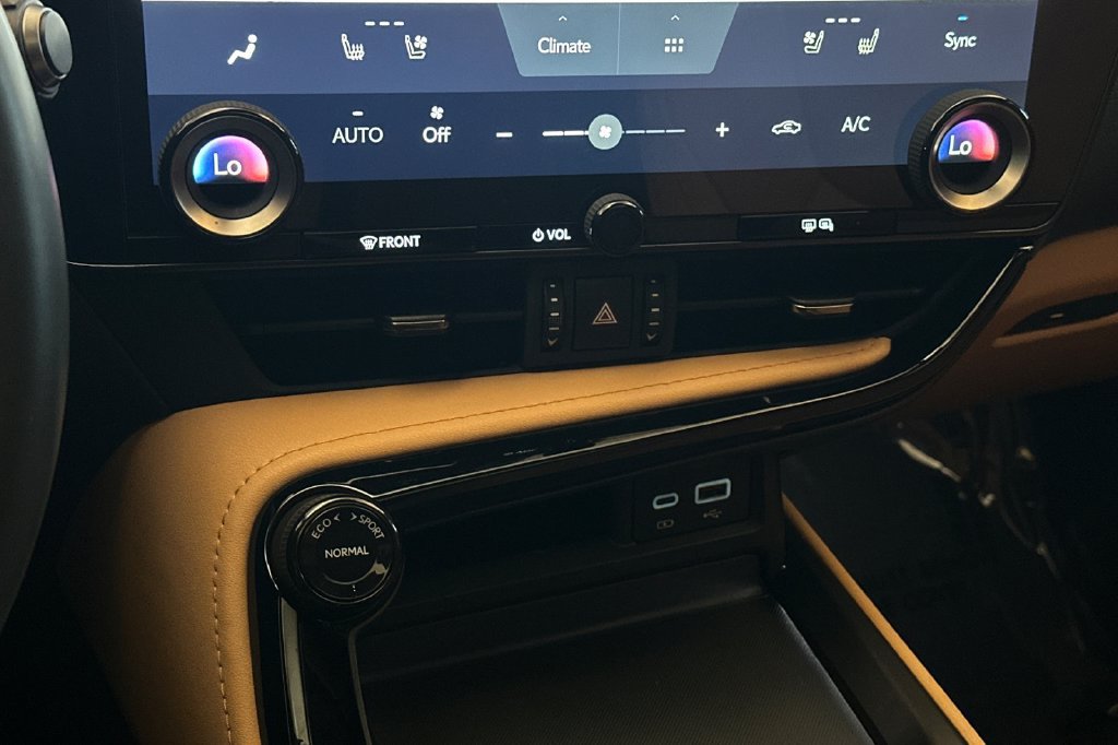 Certified 2025 Lexus NX 350h AWD w/ Rear Seat Package image 20