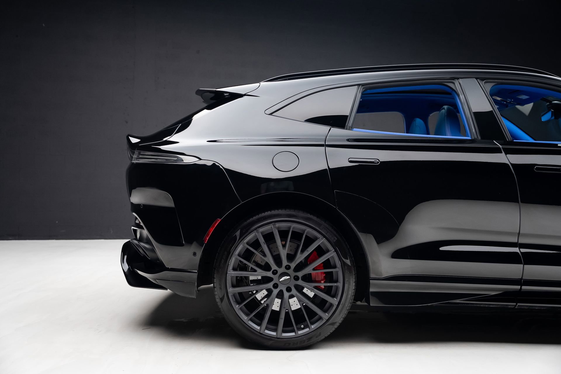 Used 2023 Aston Martin DBX 707 image 36