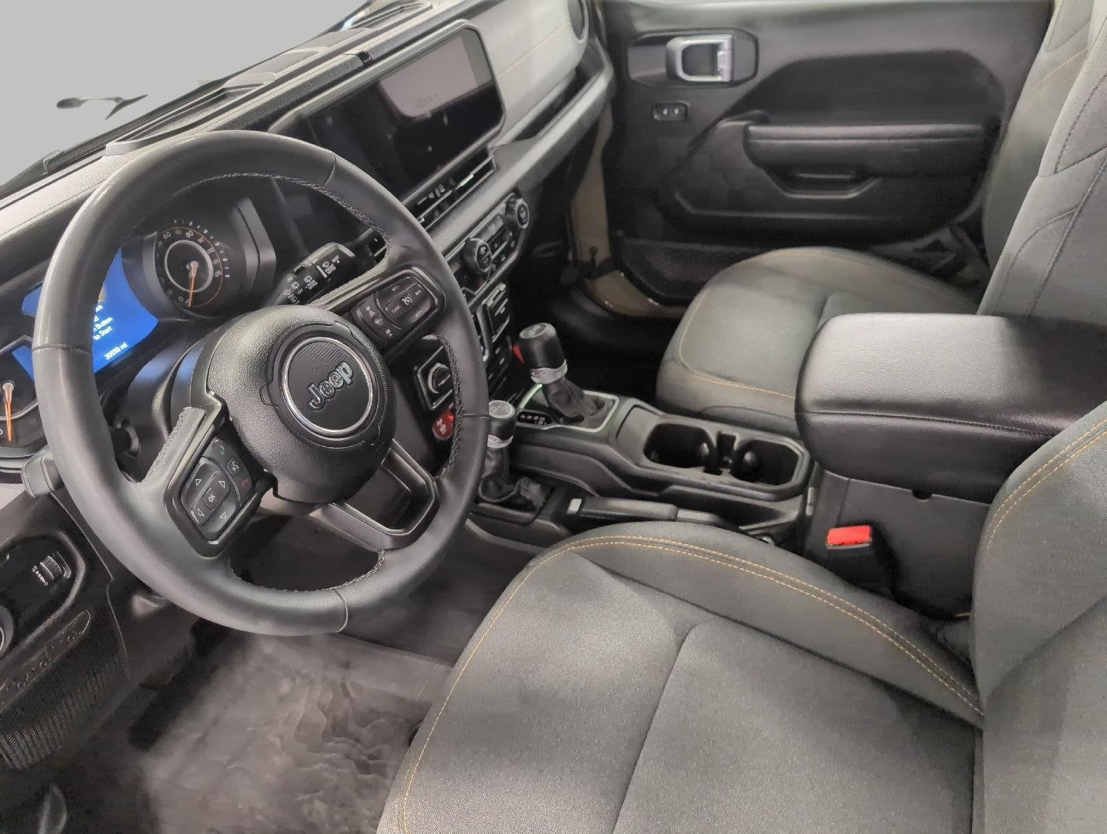 Used 2025 Jeep Wrangler Sport AWD/4WD image 12