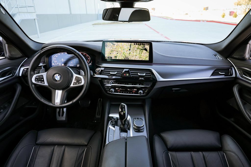Used 2022 BMW M550i xDrive AWD/4WD image 33