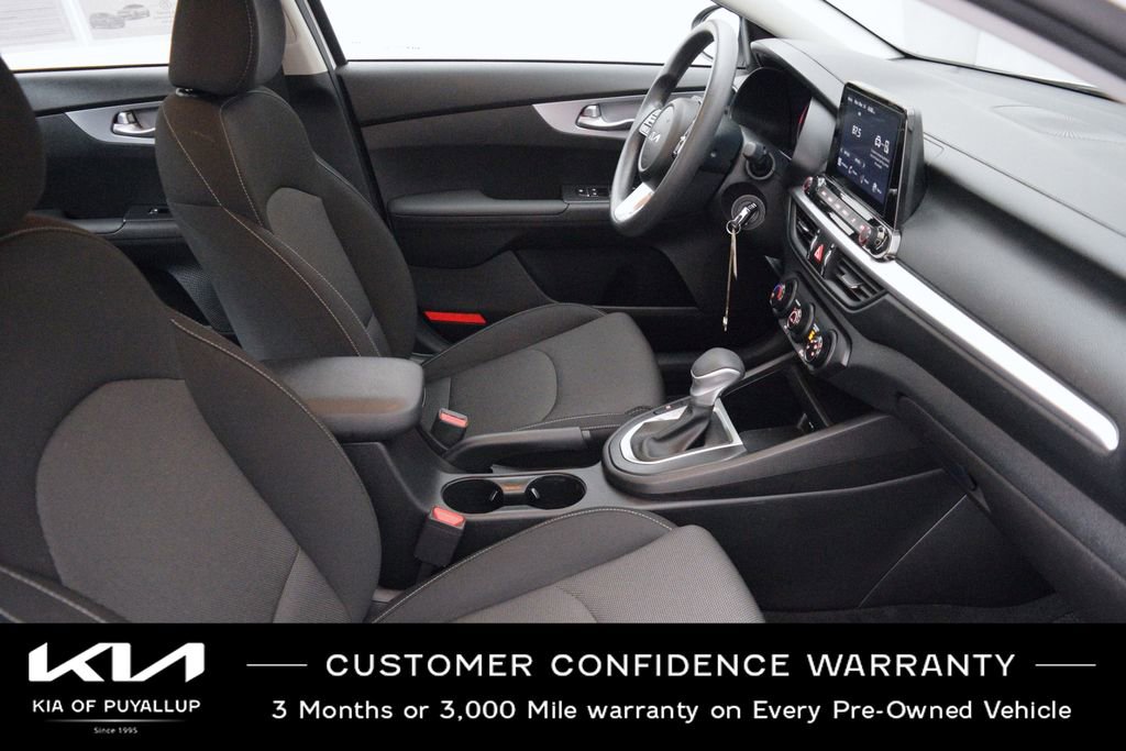 Used 2023 Kia Forte LXS w/ LXS Technology Package image 16