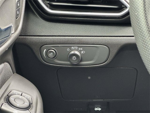 Used 2022 Chevrolet Bolt EUV LT image 21