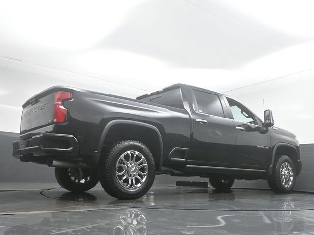 New 2026 Chevrolet Silverado 2500 LTZ w/ Z71 Chrome Sport Edition AWD/4WD image 3