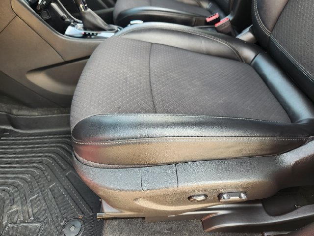 Used 2019 Buick Encore Preferred FWD image 24