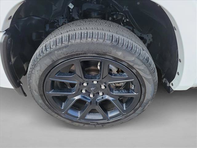 Used 2025 RAM 1500 Laramie w/ Night Edition AWD/4WD image 9