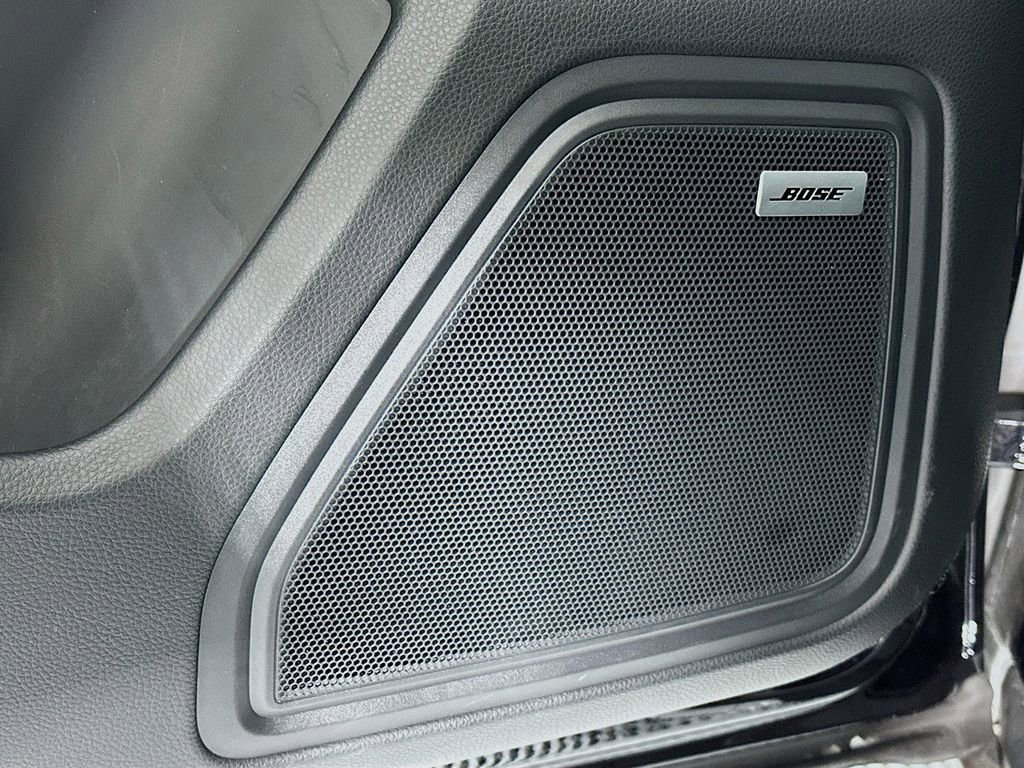 Certified 2024 Porsche Macan AWD/4WD image 21