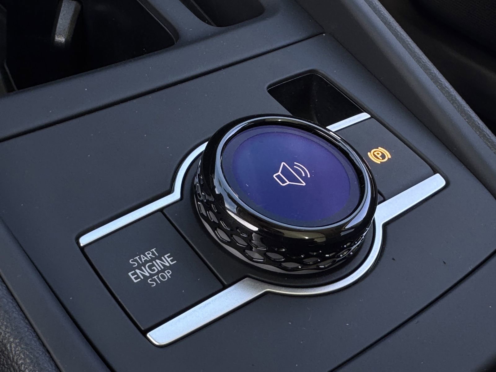 New 2026 Volkswagen Tiguan SE image 20