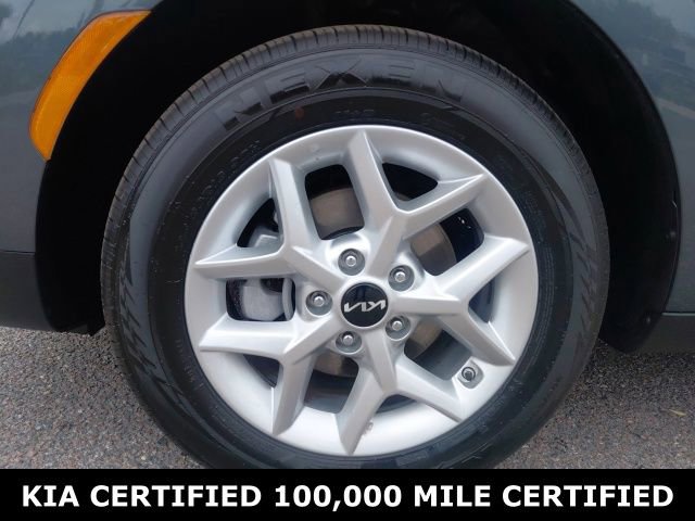 Used 2025 Kia Soul LX image 10