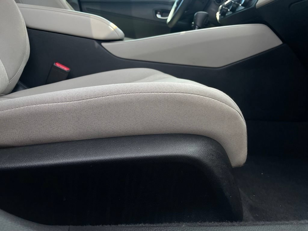 Certified 2025 Honda Accord LX image 30