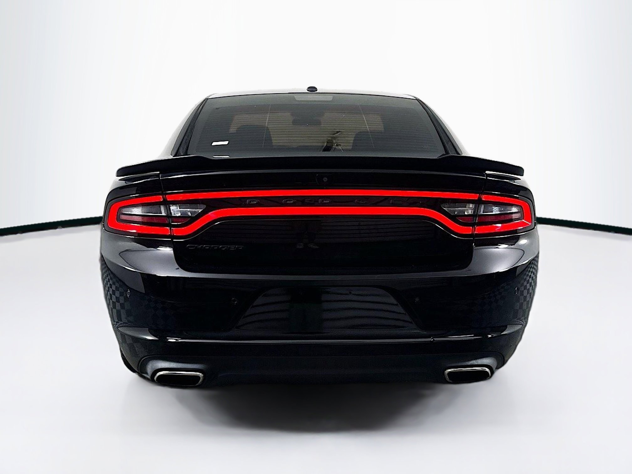 Used 2020 Dodge Charger SXT w/ Blacktop Package RWD image 7