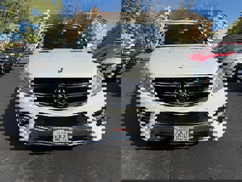 Used 2012 Mercedes-Benz ML 550 4MATIC image 2