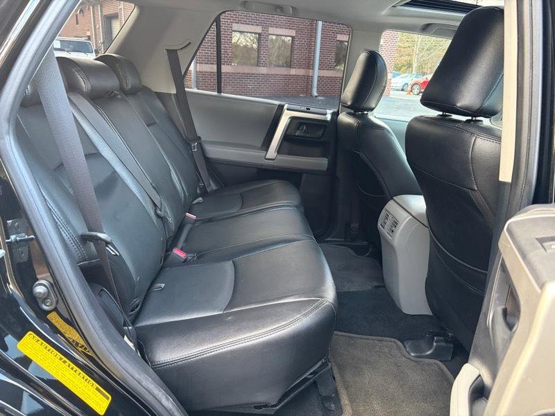 Used 2010 Toyota 4Runner SR5 image 38