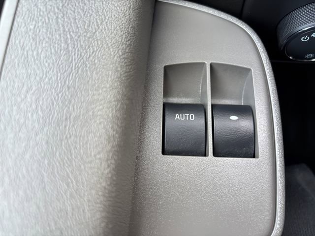 Used 2023 GMC Savana 3500 Work Van w/ Power Convenience Package image 22