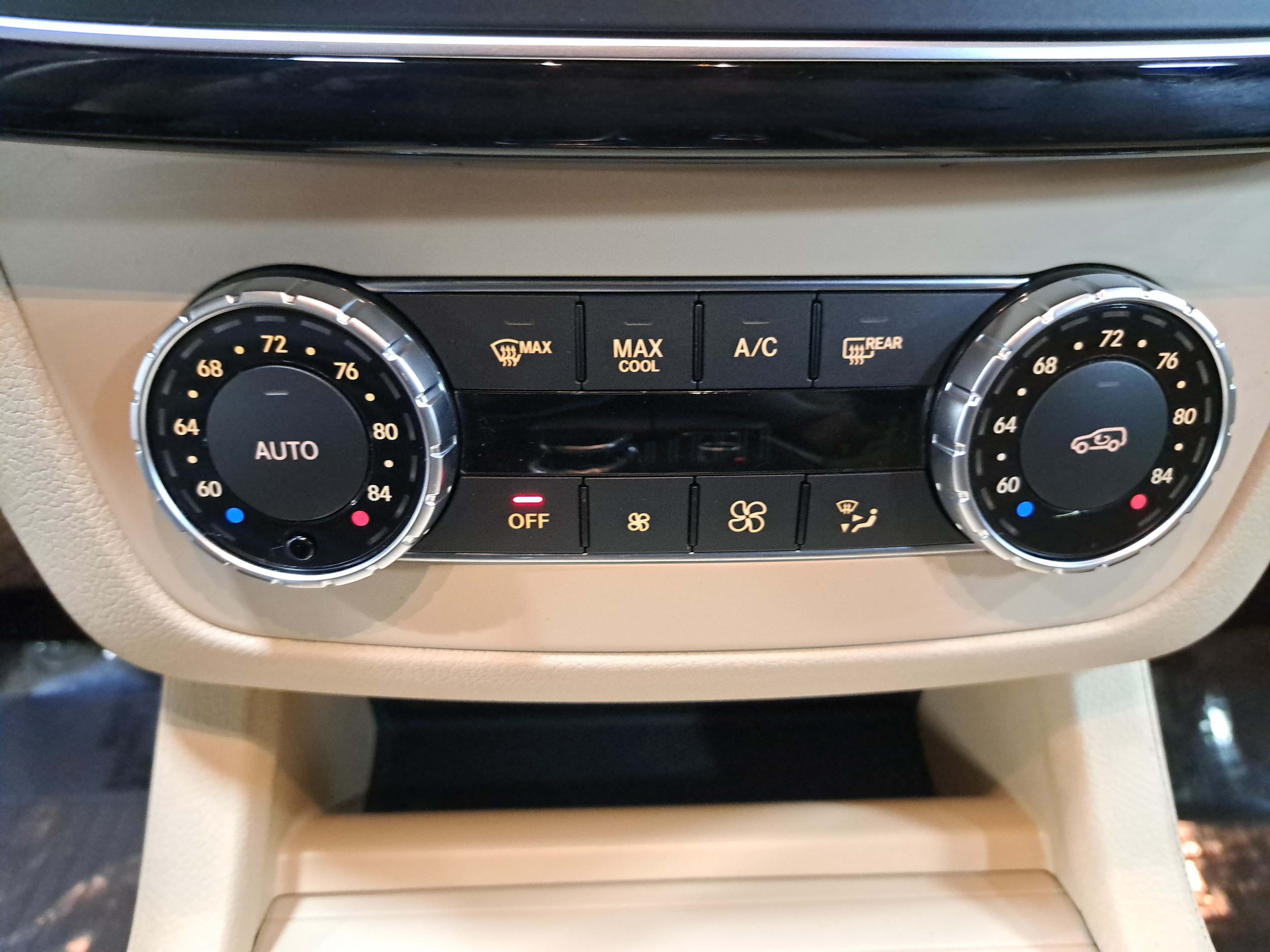 Used 2018 Mercedes-Benz GLE 350 4MATIC image 22