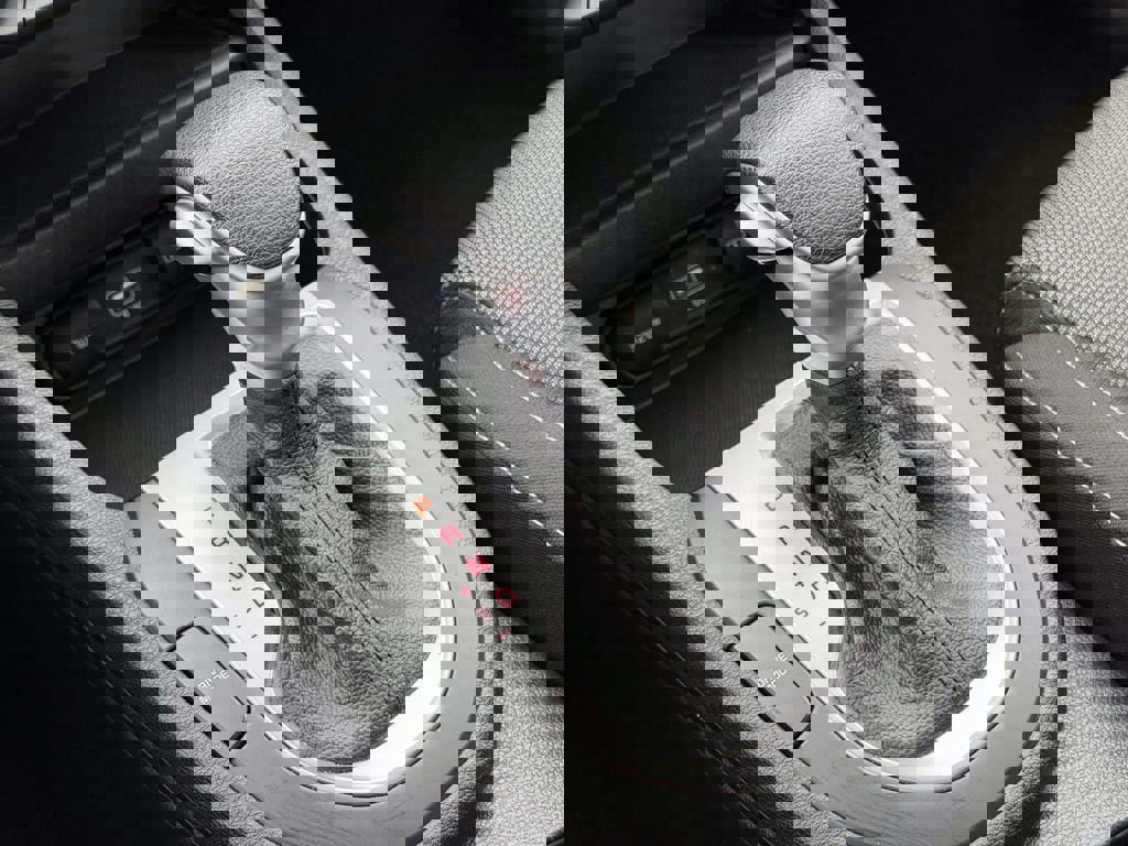 Used 2024 Kia Forte LXS image 6