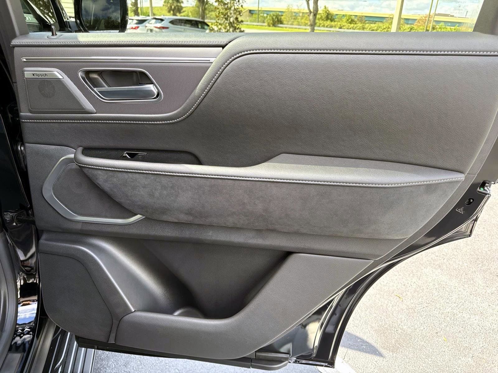 New 2026 INFINITI QX80 Luxe w/ Cargo Package image 17