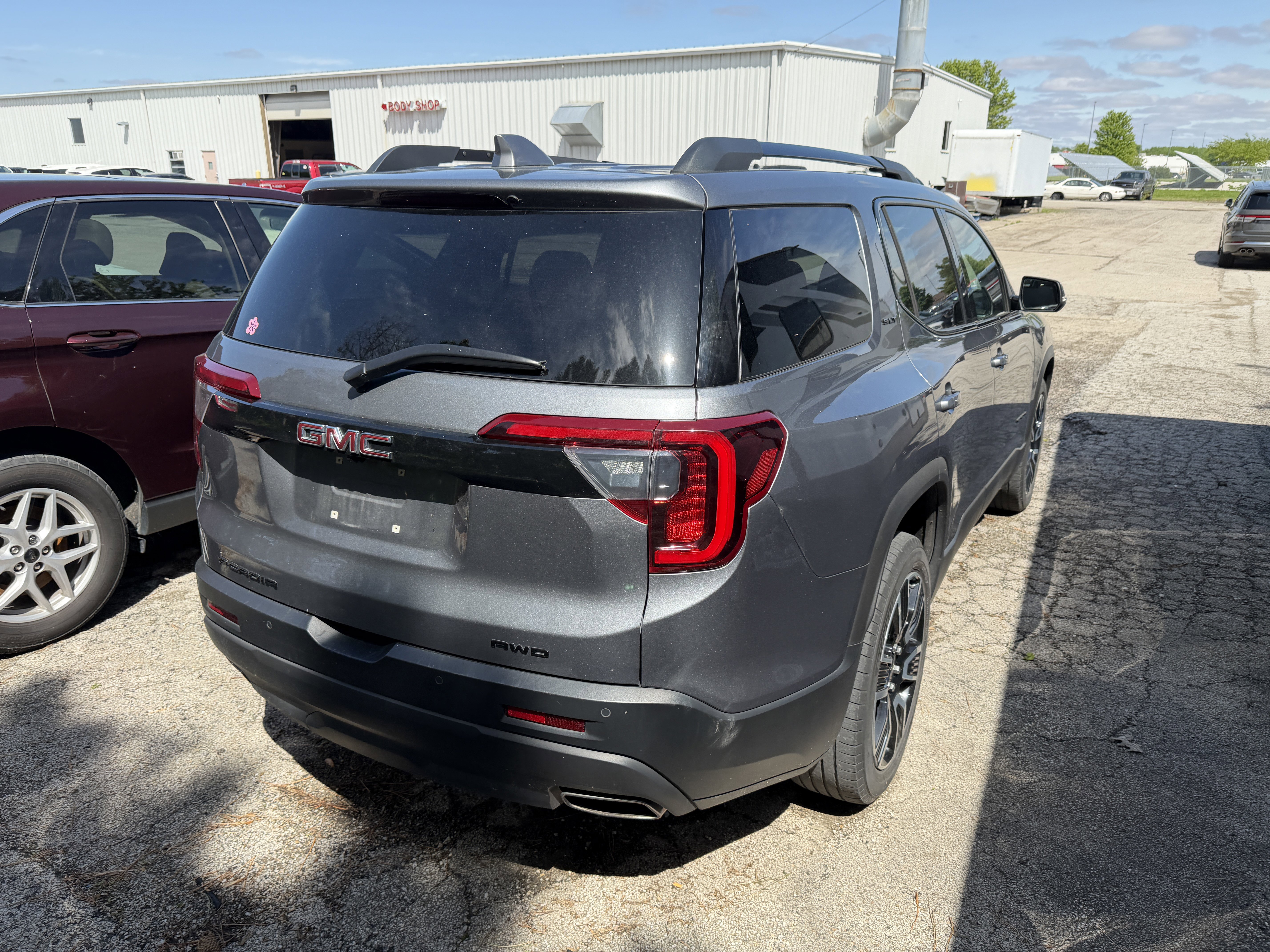 Used 2021 GMC Acadia SLT w/ Elevation Edition AWD/4WD image 5