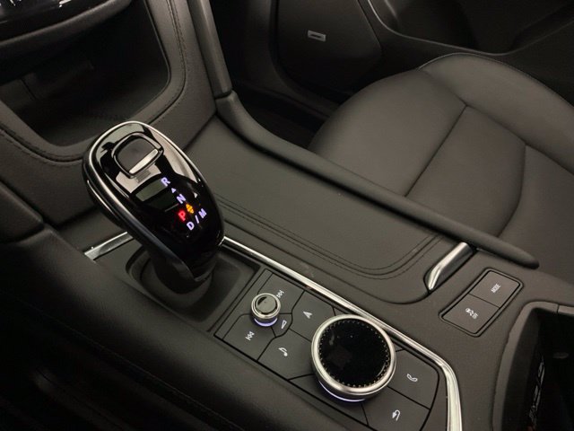 Used 2025 Cadillac XT6 Premium Luxury w/ LPO, Floor Liner Package AWD/4WD image 19
