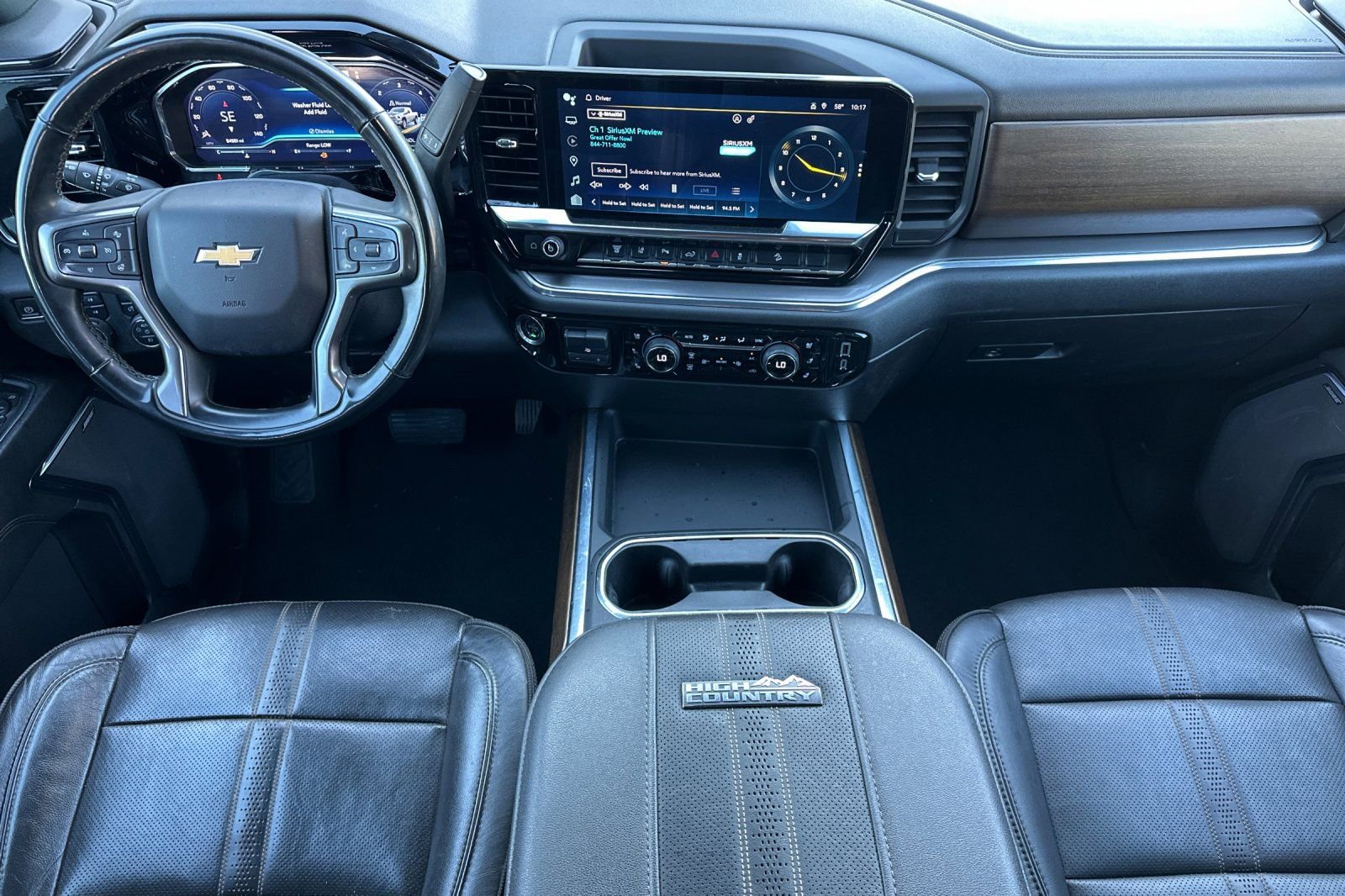 Used 2024 Chevrolet Silverado 3500 High Country w/ Technology Package image 16