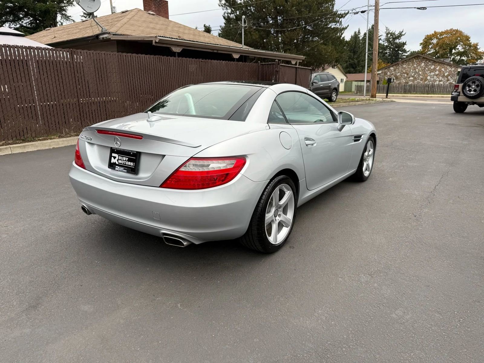 Used 2015 Mercedes-Benz SLK 250 image 5