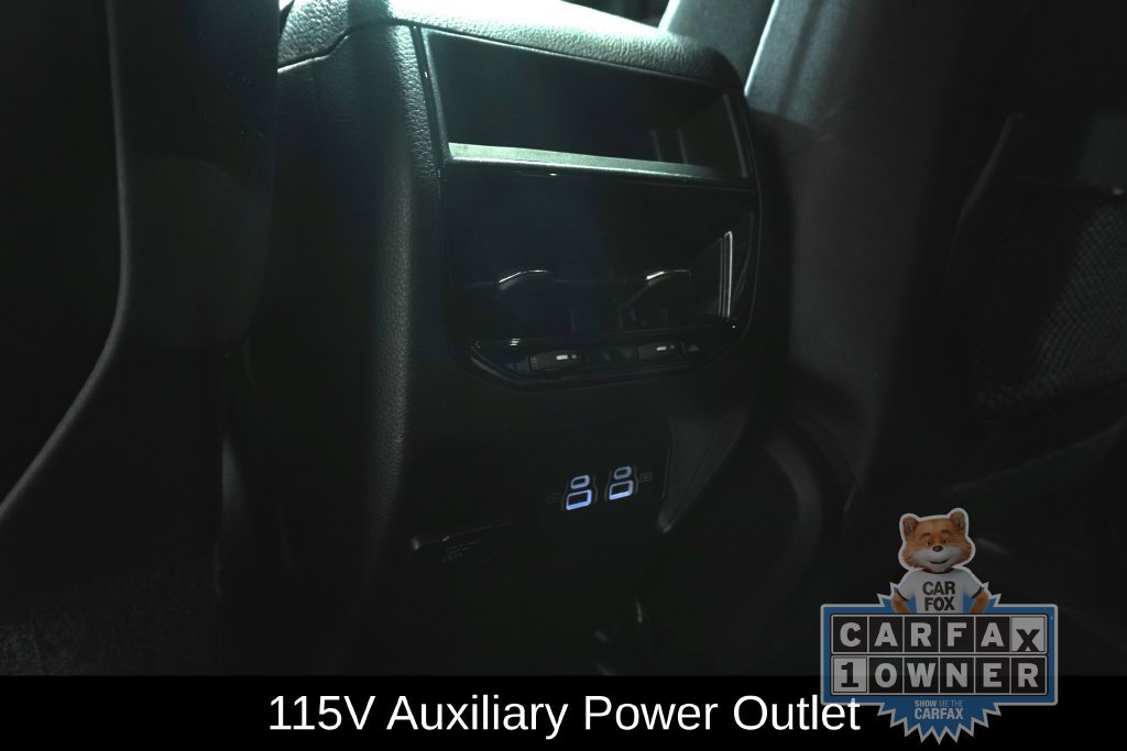 Used 2025 Jeep Grand Cherokee Altitude AWD/4WD image 16