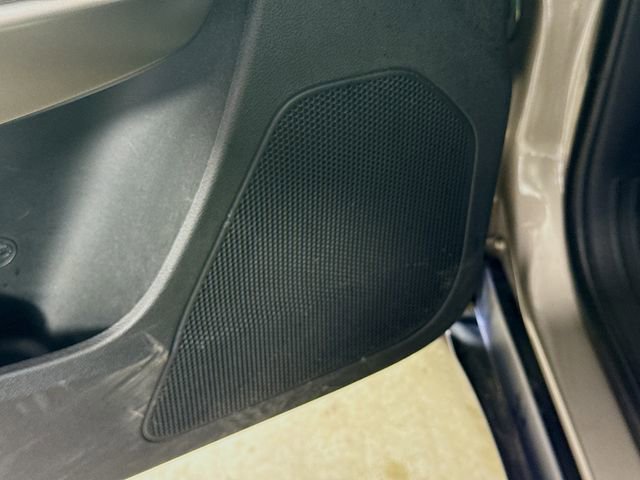 Used 2019 Jeep Cherokee Limited image 19