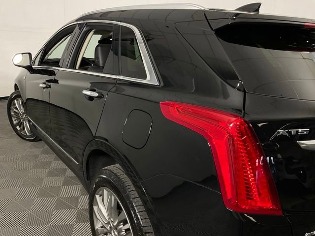 Used 2019 Cadillac XT5 Premium Luxury w/ Driver Assist Package AWD/4WD image 33
