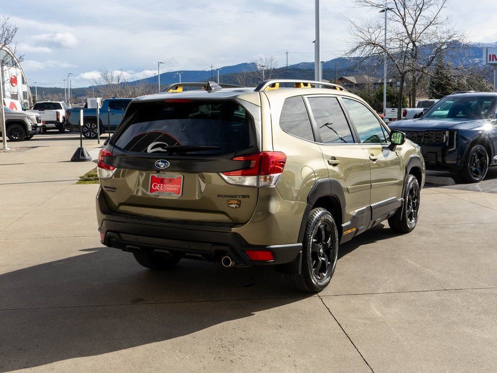 Used 2025 Subaru Forester Wilderness AWD/4WD image 7