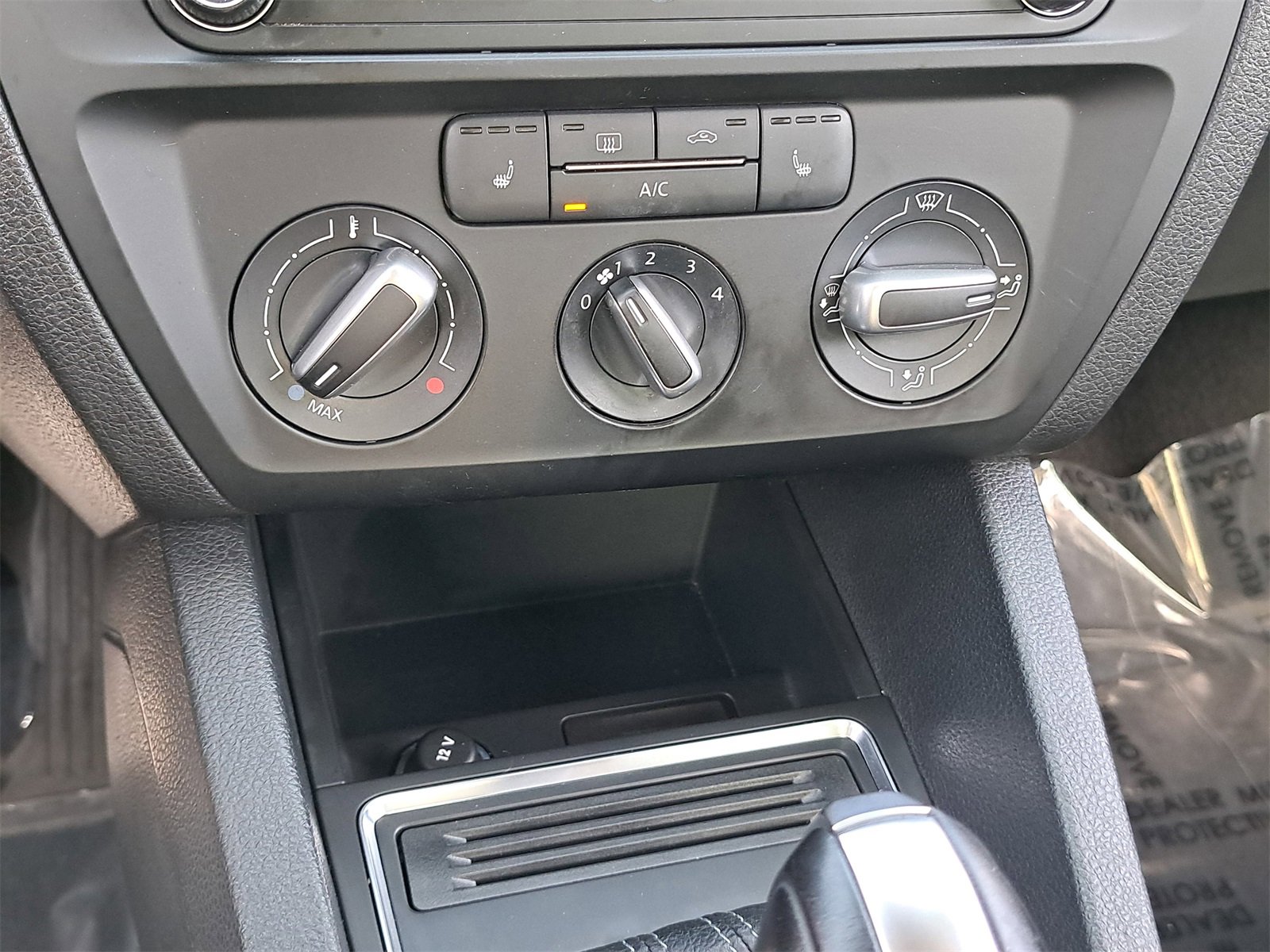 Used 2018 Volkswagen Jetta Wolfsburg Edition image 23