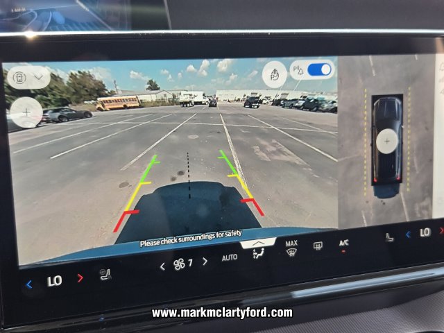 New 2026 Ford Expedition Active AWD/4WD image 18