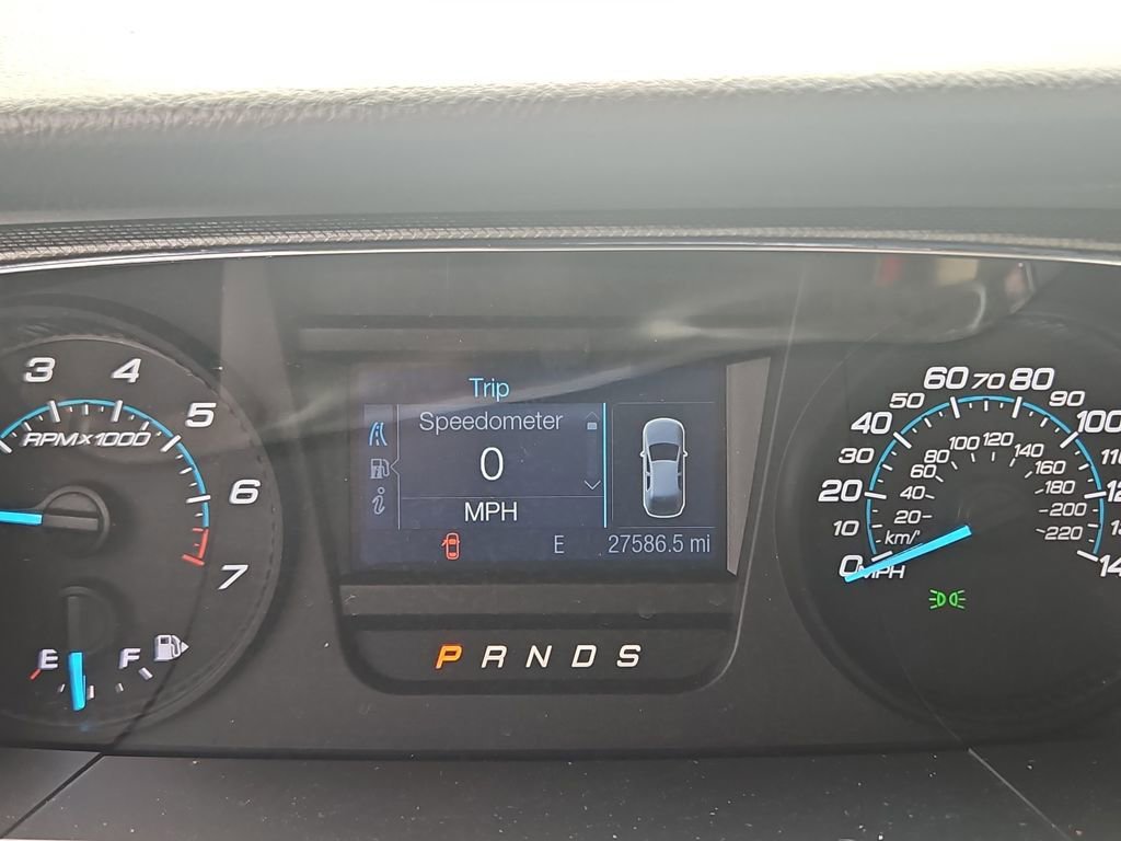 Used 2017 Ford Taurus SE image 13