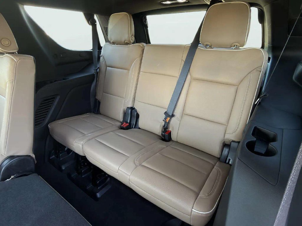 Used 2024 Chevrolet Tahoe Premier RWD image 13