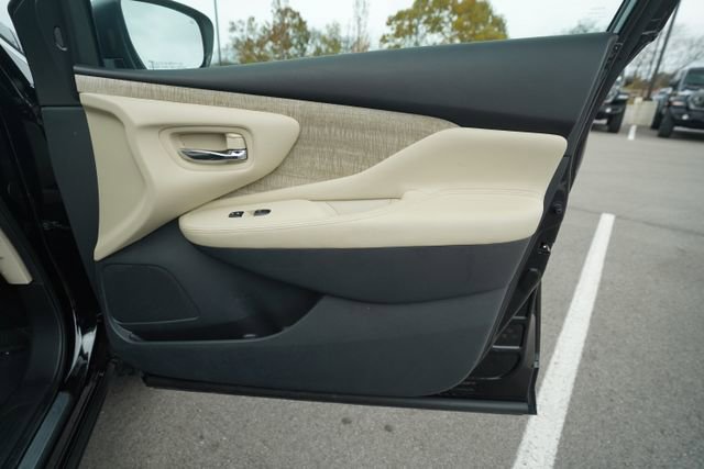 Used 2024 Nissan Murano SV image 21