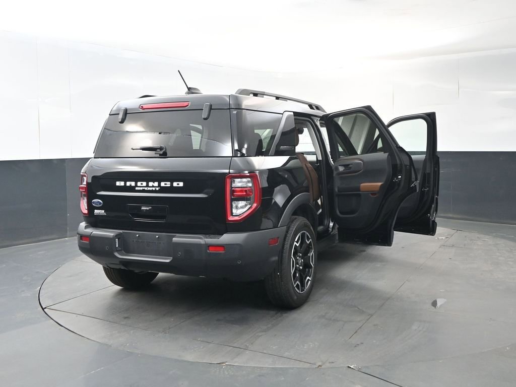 Used 2025 Ford Bronco Sport Outer Banks w/ Outer Banks Tech Package+ image 13