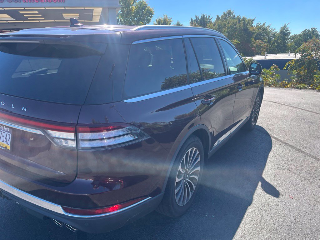 Used 2020 Lincoln Aviator Reserve w/ Elements Package Plus AWD/4WD image 4